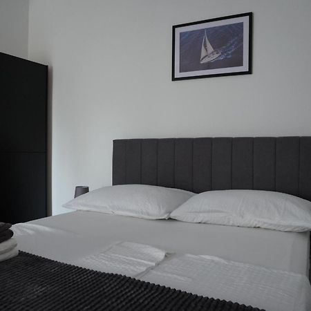 Fjaka Apartments & Rooms Šibenik Eksteriør bilde